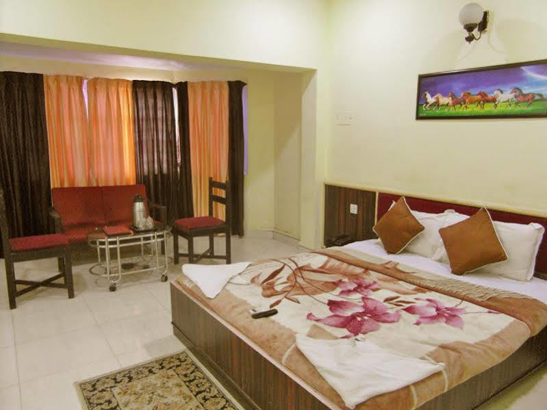 Dariya Darshan Hotel Daman Exterior photo